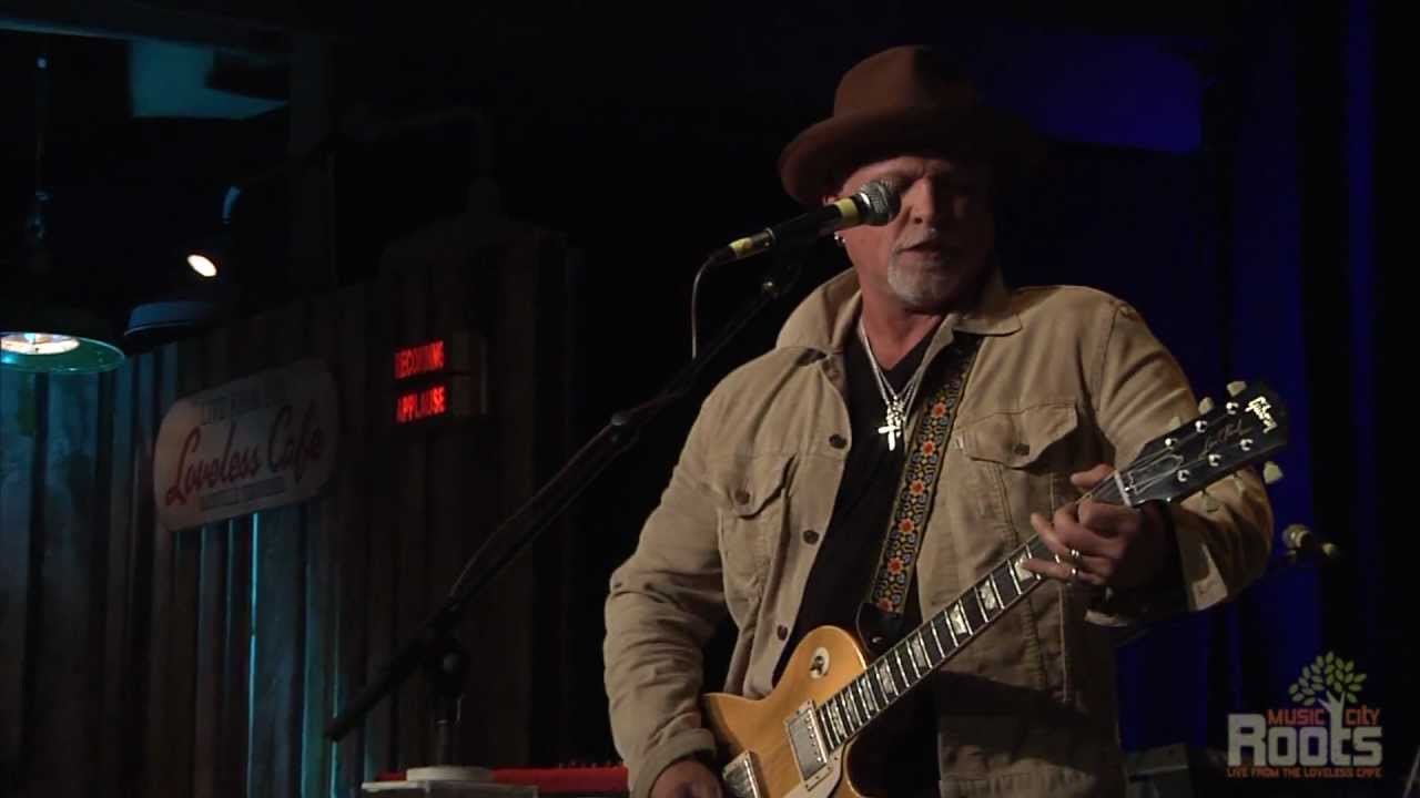 Derek St. Holmes Performs 'Hot For You' 🎸