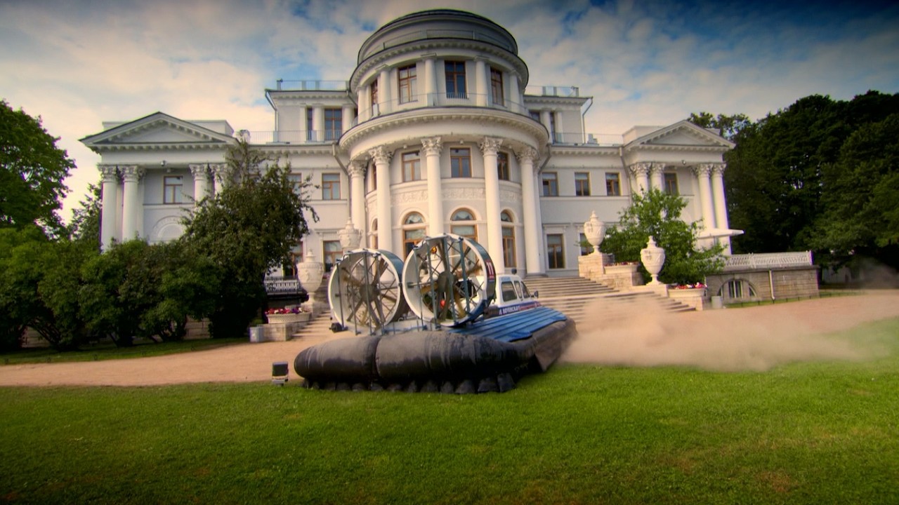 Top Gear: Clarkson, Hammond & May Race in St Petersburg 🚗