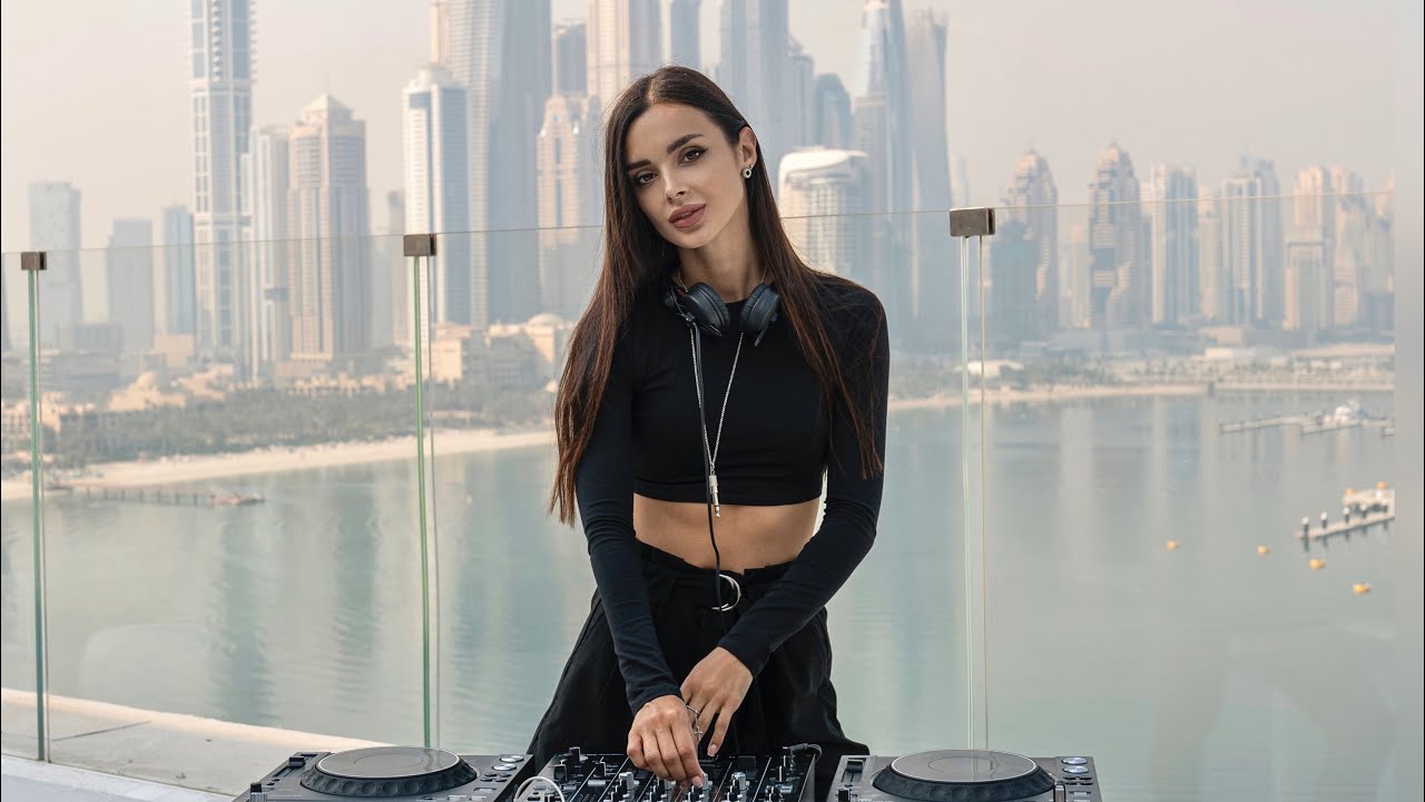 Korolova Live in Dubai 🌆 | Techno & Progressive House Mix