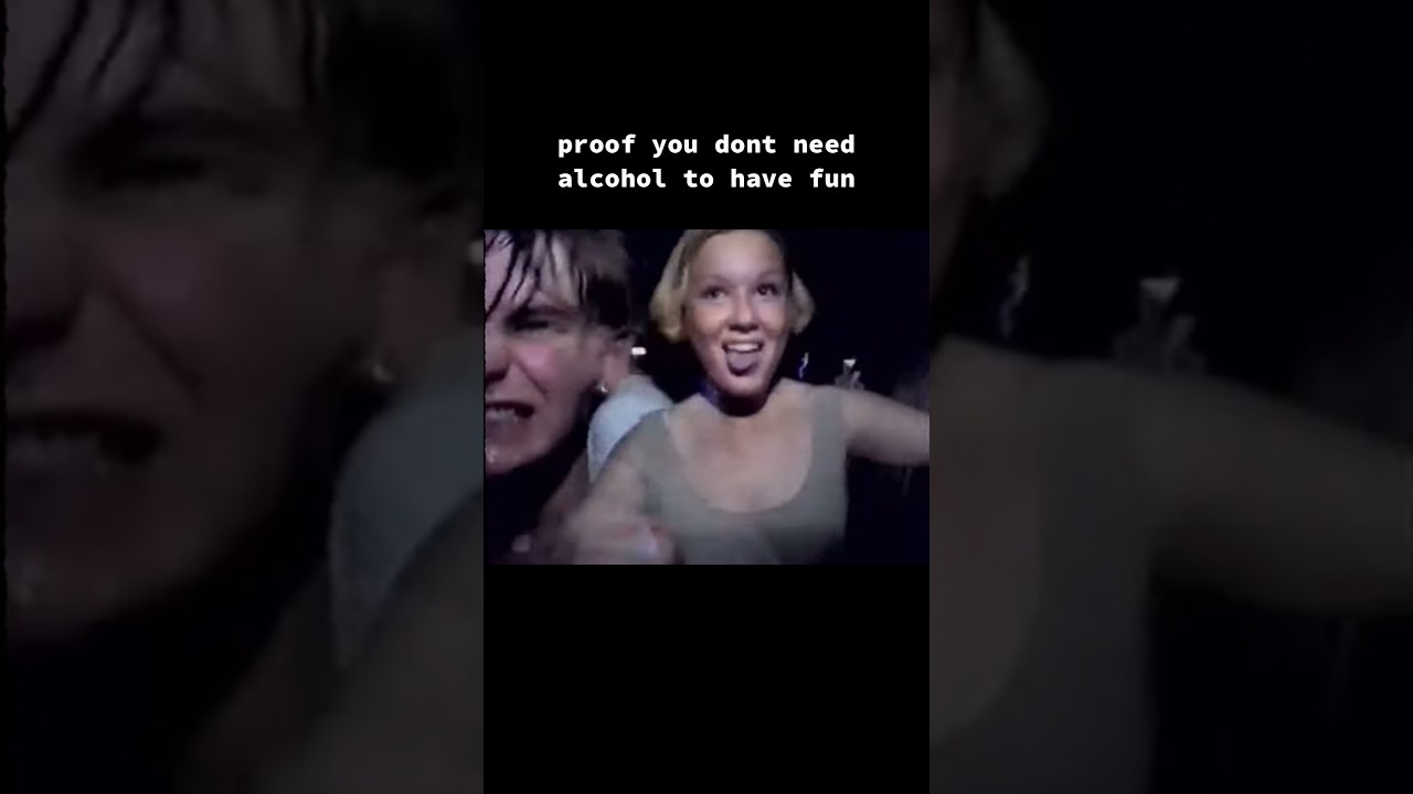 90s Ravers Dance to Techno & Hardstyle 🎶