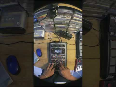 Sampling cassettes 🧨 #sp404 #boombap