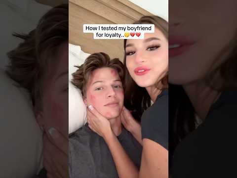 Breaking up..?😞 #boyfriend #funnyprank #funny #loyalty #brookhaven #haileybeiber #shorts #dior
