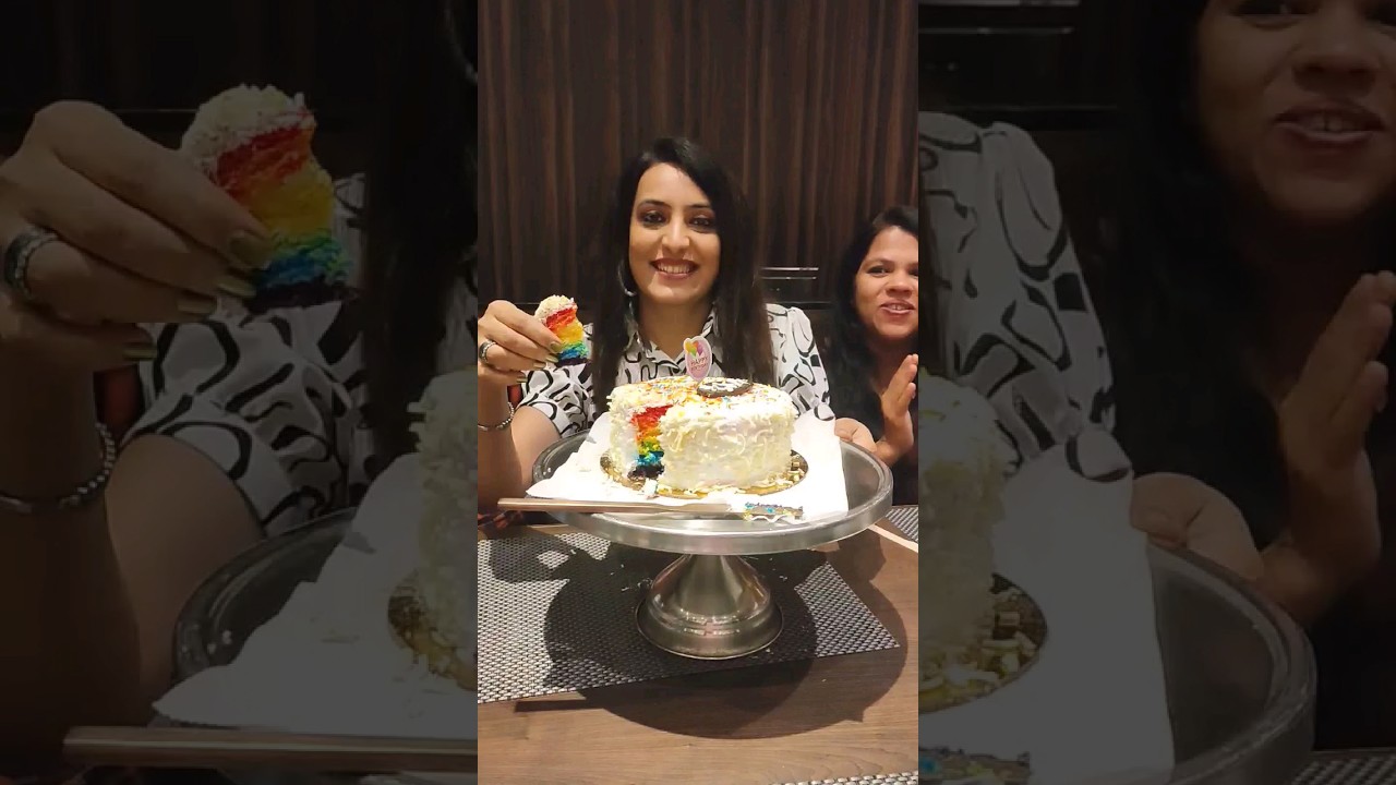 Celebrating Birthday with Veg Dara Singh Thali 🎉