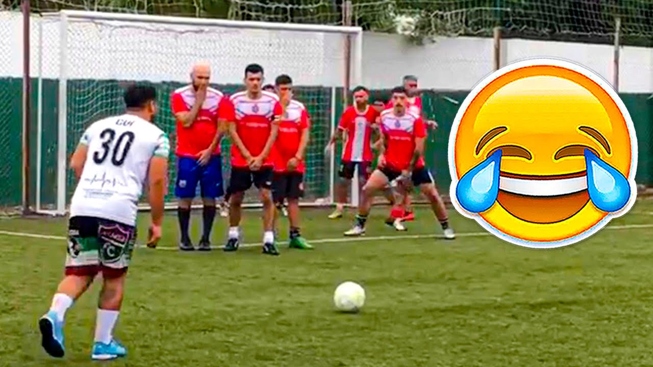 Hilarious Football Fails & Funny Moments ⚽