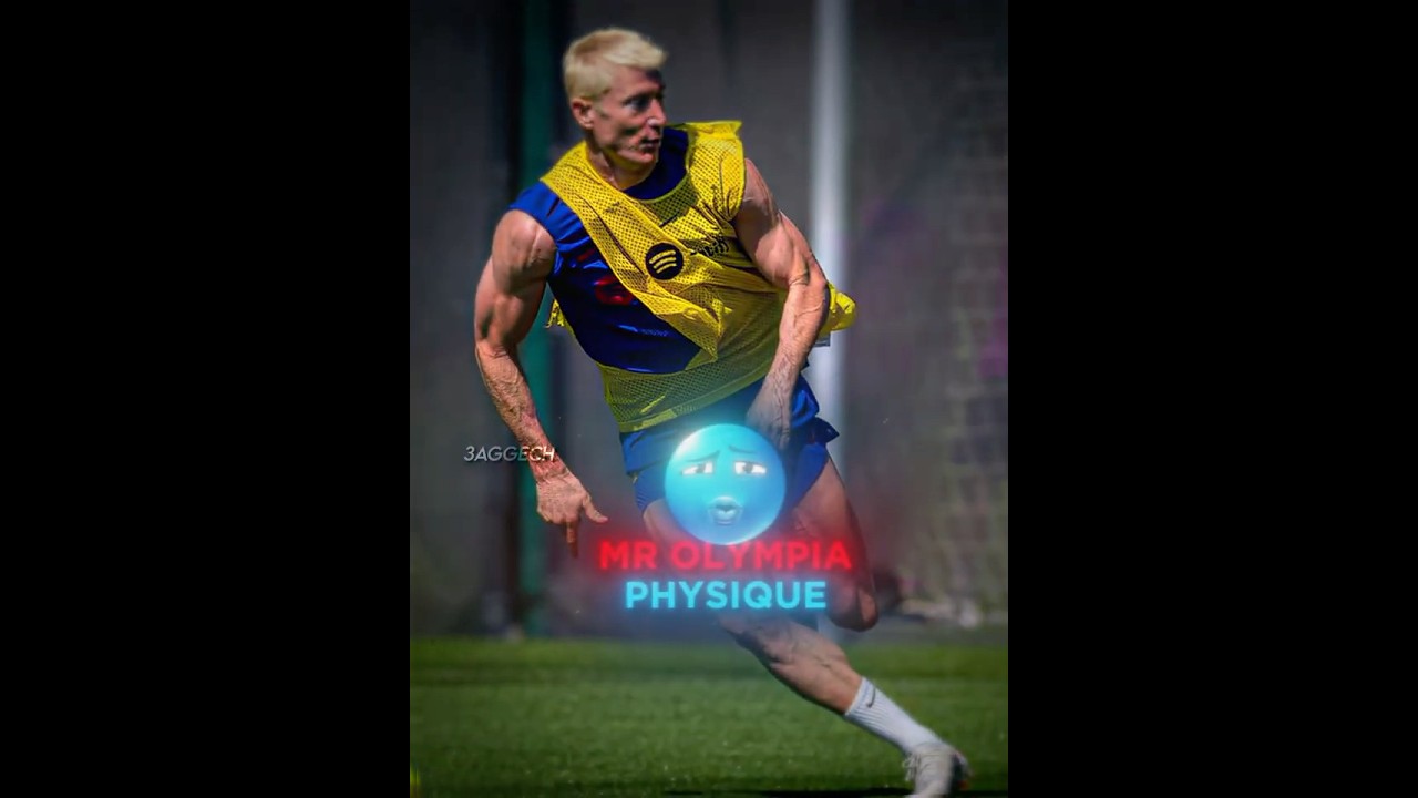 Lewandowski's Incredible Physique Revealed! 💪