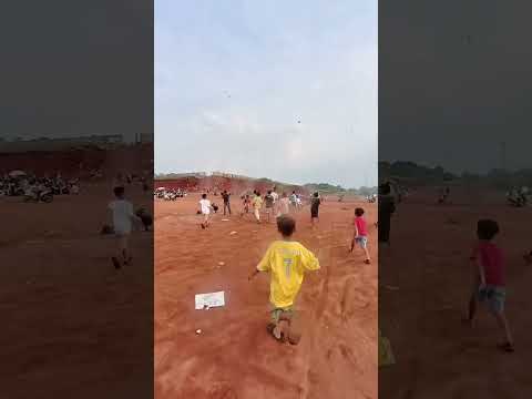 NGEJAR LAYANGAN CORE #kites #layangan #pipacombate #shotrs #fypp #viral #layanganbabon #bocil #fun