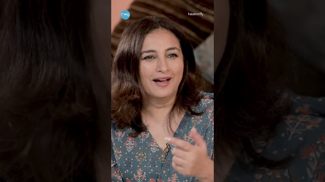 Divya Dutta Reveals Her First Kiss 💋 | Viral YouTube Shorts