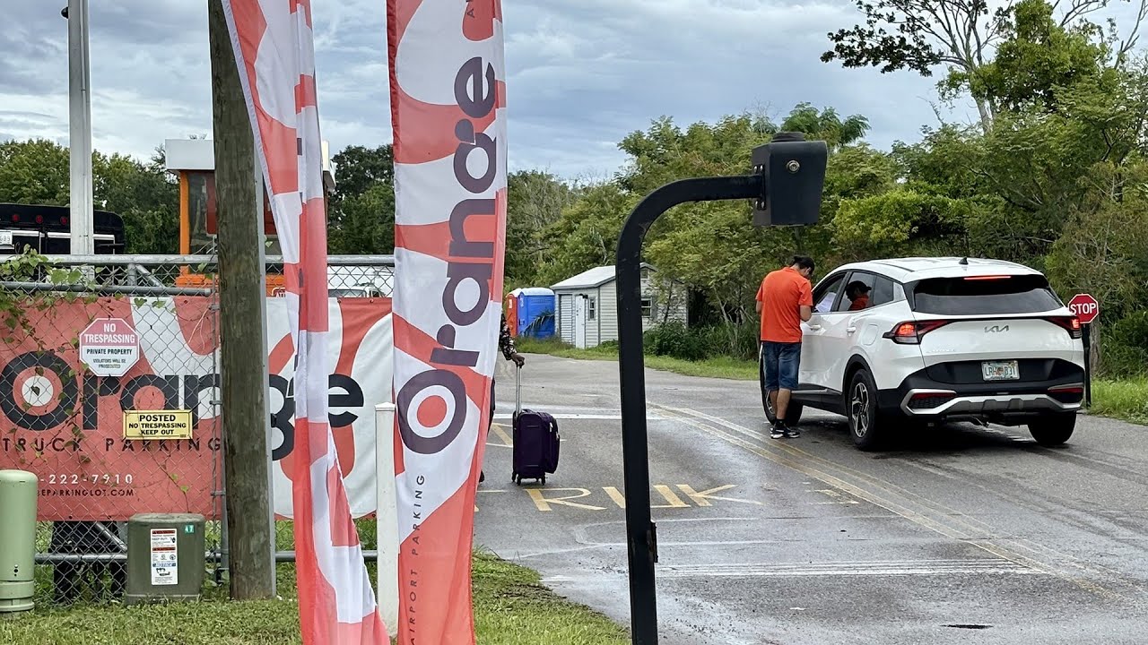 5 Vehicles Stolen from Orlando Airport Parking Lot 🚗