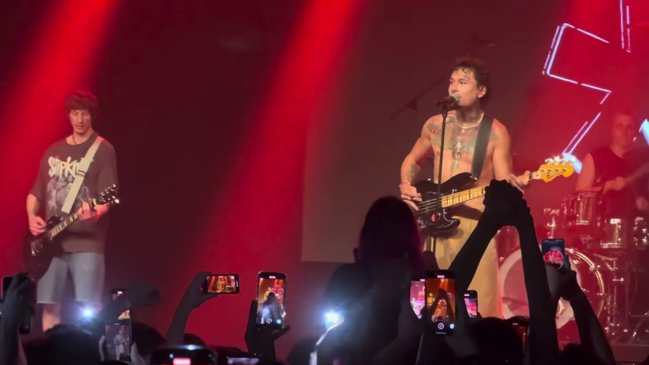 Моргенштерн исполняет 'Группа крови' в Кёльне, 16.05.2024 🎶