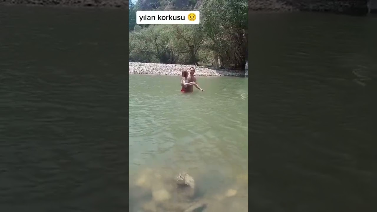 Su Yılanı Saldırısı 😶