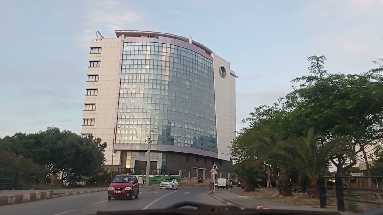 Driving from Belouizdad to Hussein Dey 🚗