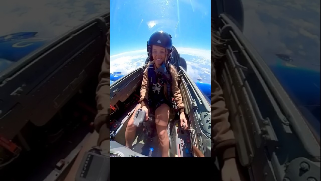 360 F-22 Raptor Executes Impressive 360 Degree Flip