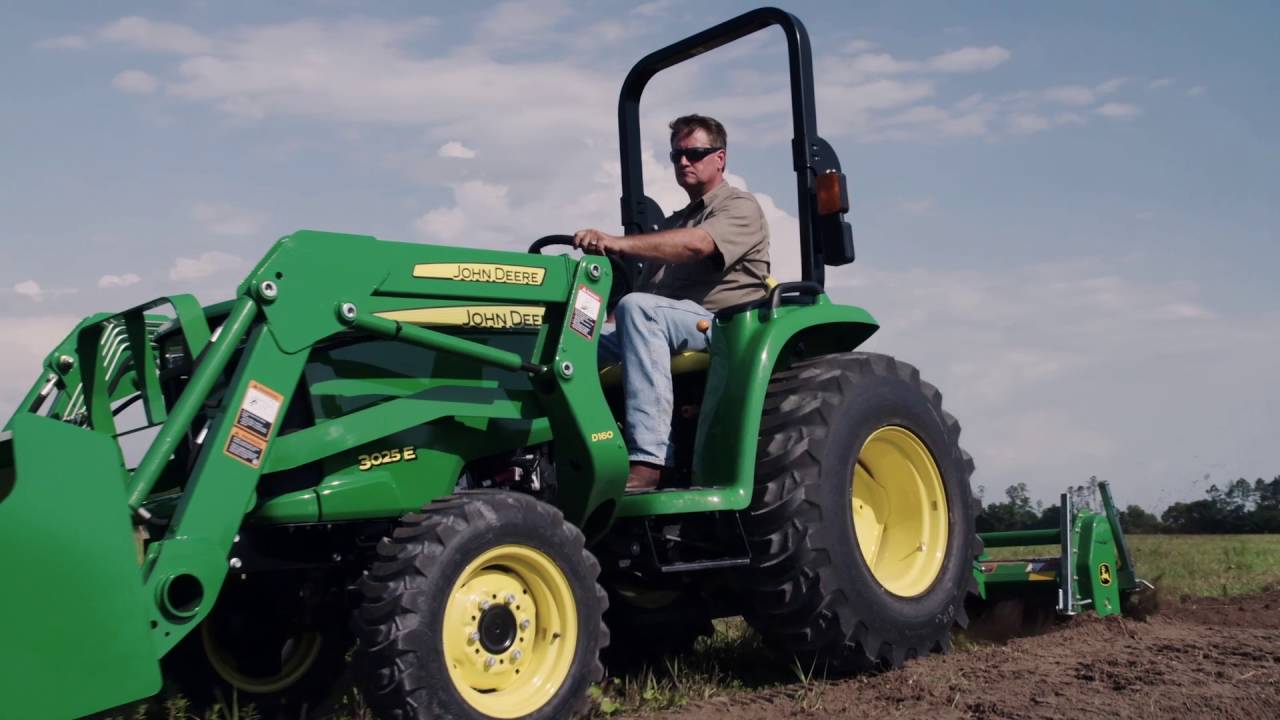 John Deere 3025E vs. Kubota L2501 Compact Tractors