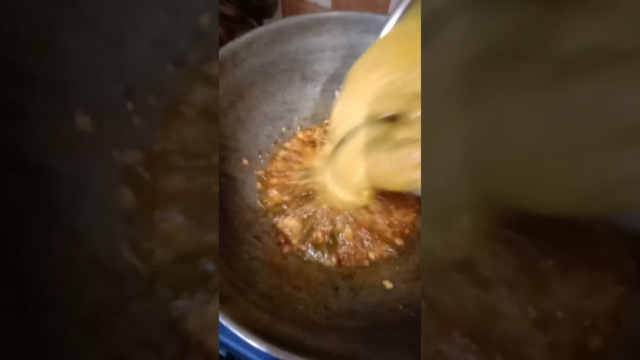 मज़ेदार Short वीडियो: फ्राई कड़ी रेसिपी 🍽️ | सब्सक्राइब करें और देखें!