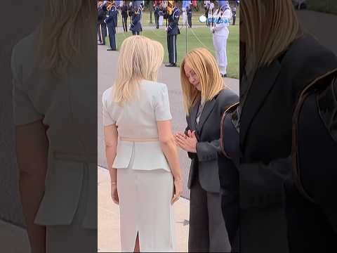 #Modi effect? Italian PM Meloni greets US official with a 'namaste' | #shorts #italy #giorgiameloni