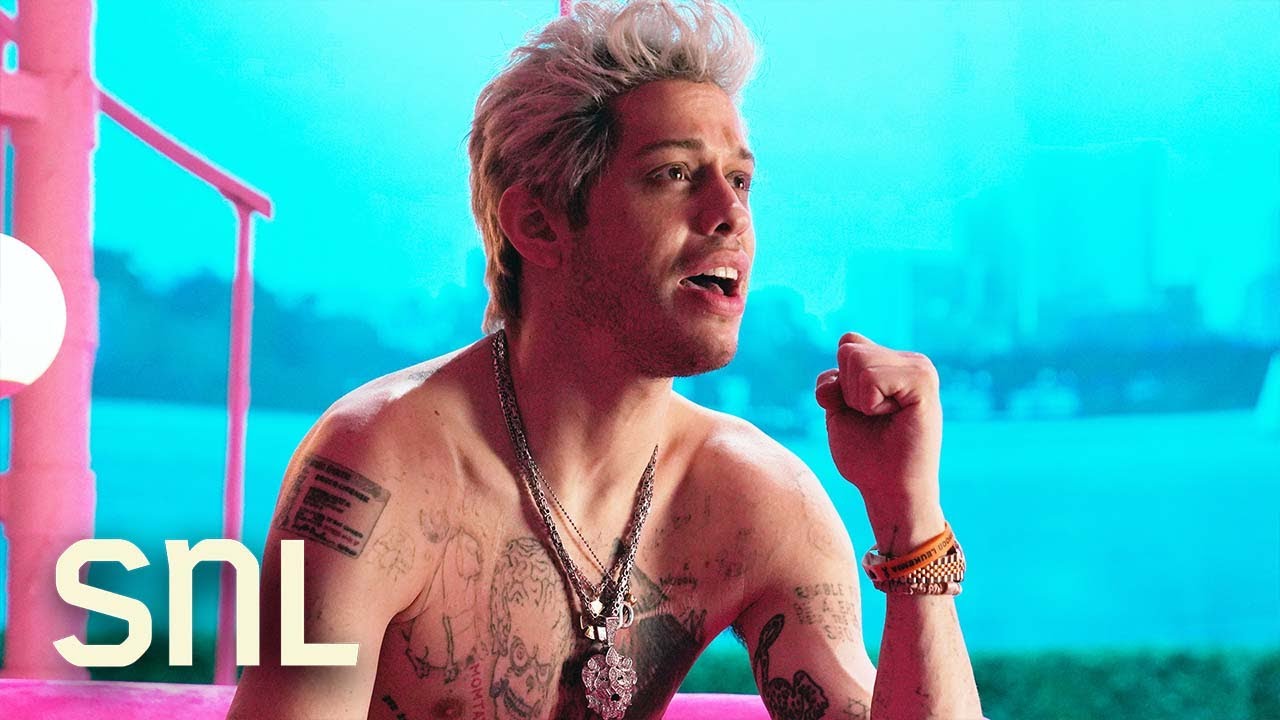 Pete Davidson Performs 'I'm Just Pete' on SNL 🎤
