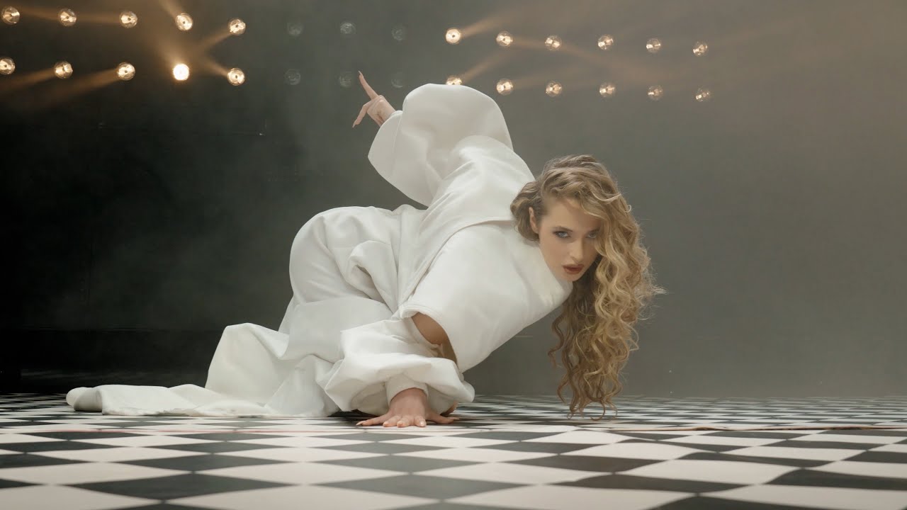 Elizabet - Носталгия 🎶 Official Music Video