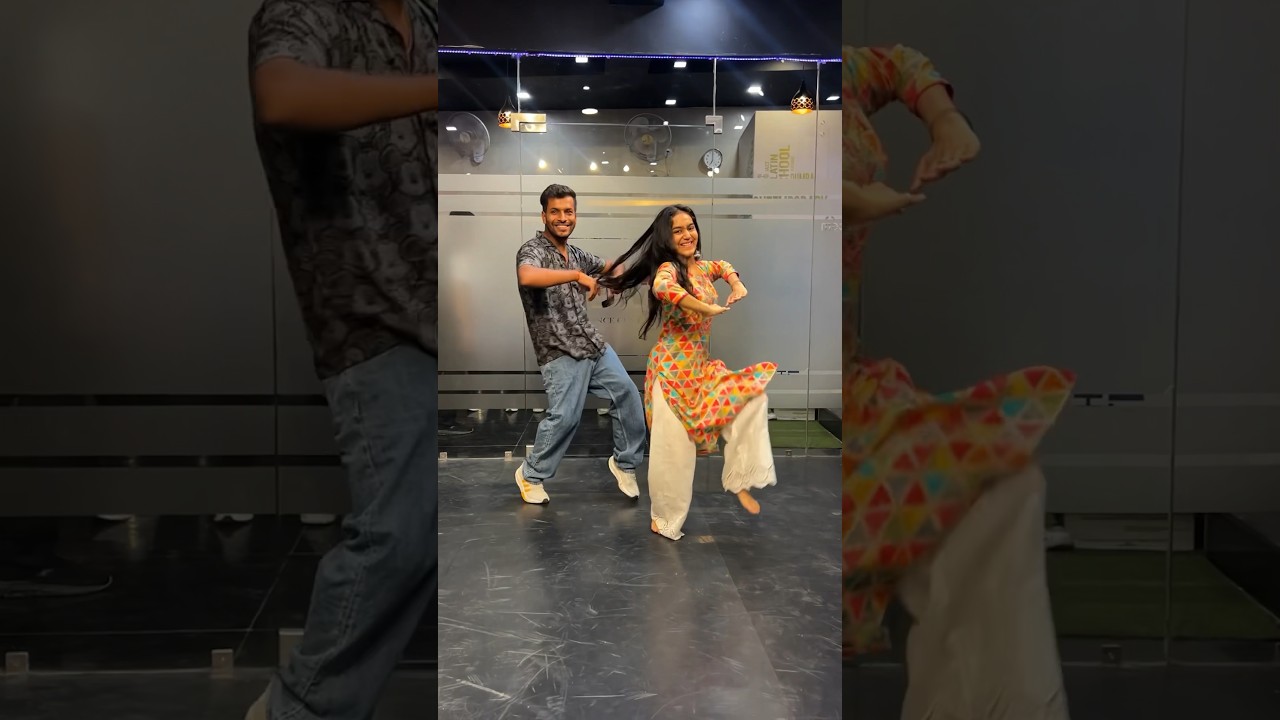 Mesmerizing Jhumka Dance by Deepak Tulsyan ft. Aanya Gupta β¨