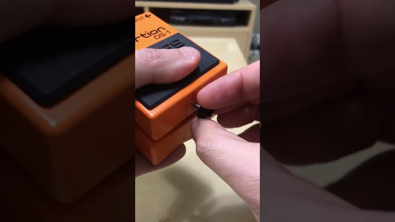 How to Change Boss Guitar Pedal Batteries 🔋