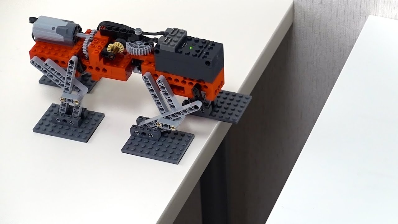5 Lego Walkers Compete Against Multiple Obstacles
