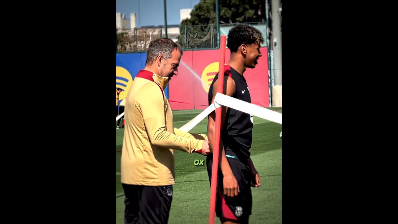 Hansi Flick's Reaction to Yamal's Sagging Pants 😅