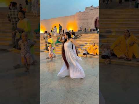 Bole chudiyan 😍💃🏻 #bollywood #music #song #hindisong #dance #shorts