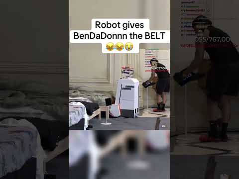 Robot gives BenDaDonnn the belt ππππ #mafiathon3 #bendadonnn #streamer #fyp