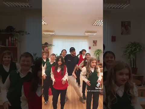 СОРВАЛИ УРОК ТАНЦАМИ 😱 #школа #школьники