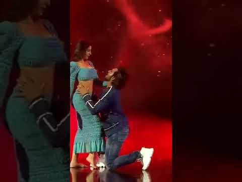 Hot dance Nora fatehi and Terris 🔥|kate nhi katte din ye raat #shorts #youtubeshorts