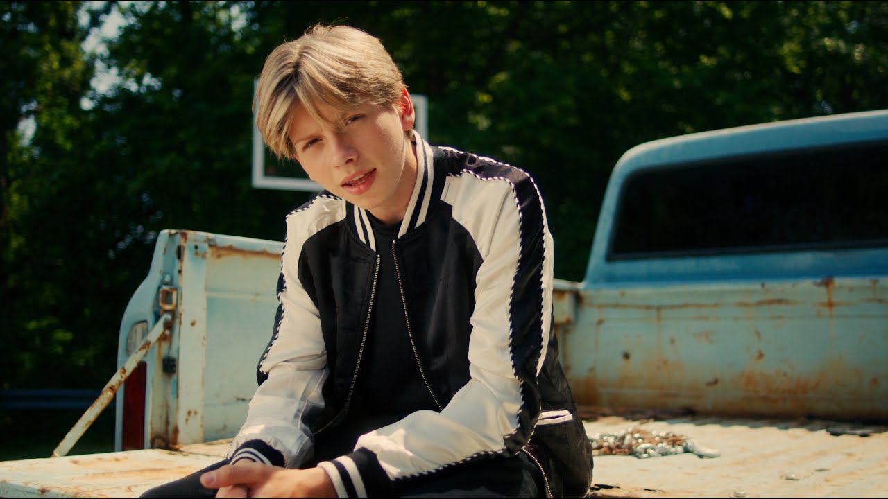 Mason Ramsey's Heartfelt New Music Video: 'Reasons To Come Home' 🎶