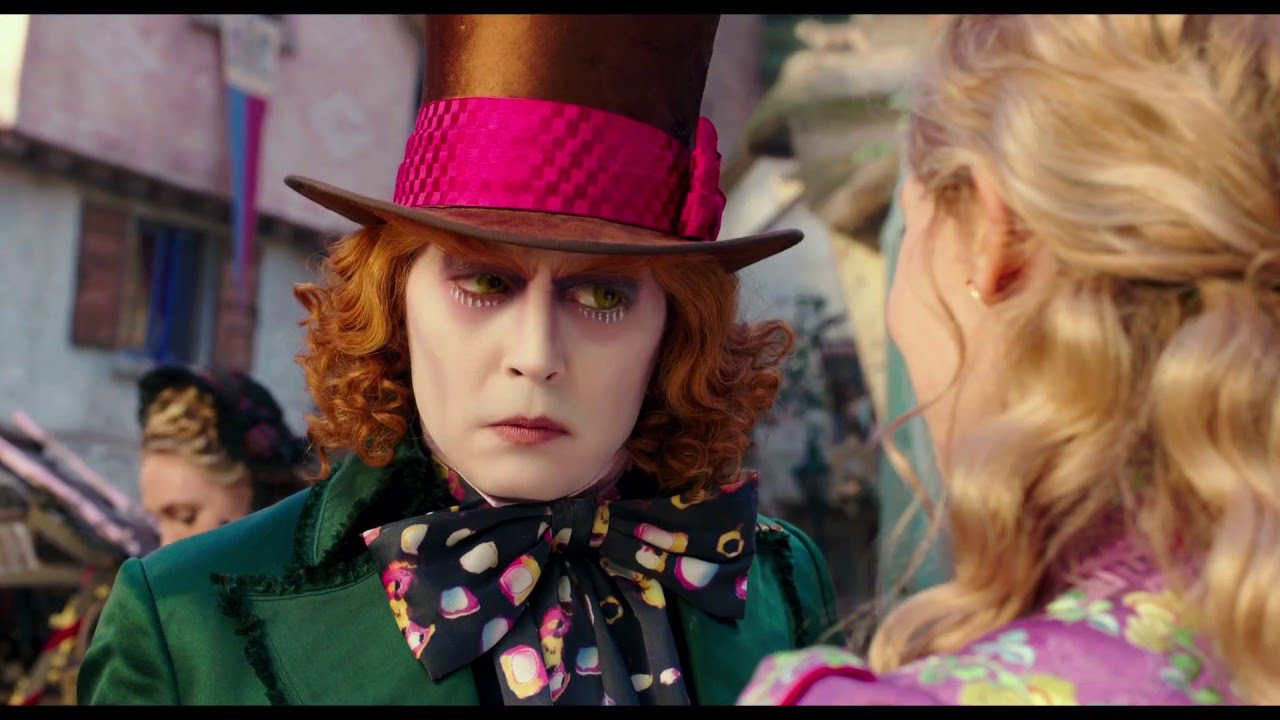 Alice de l'Autre Côté du Miroir - Extrait : Rencontre avec le Chapelier (VF) I Disney