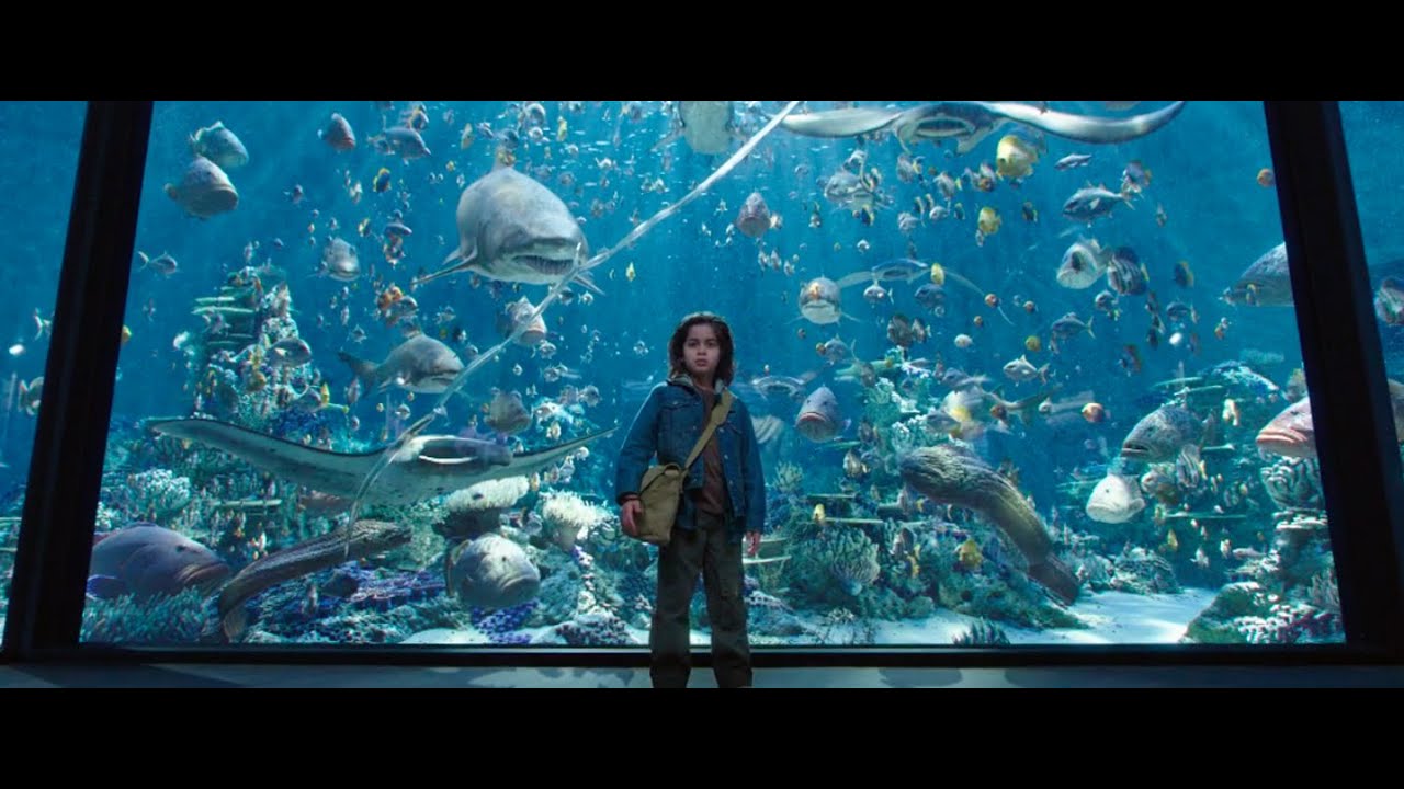 Arthur Talks to Fish in Aquaman (2018) 🐟