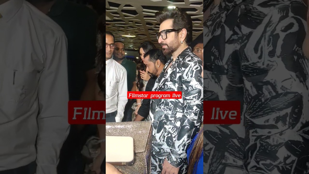 Bengali Superstar Jeet's Exclusive Swag Entry at Chengiz Premiere π¬