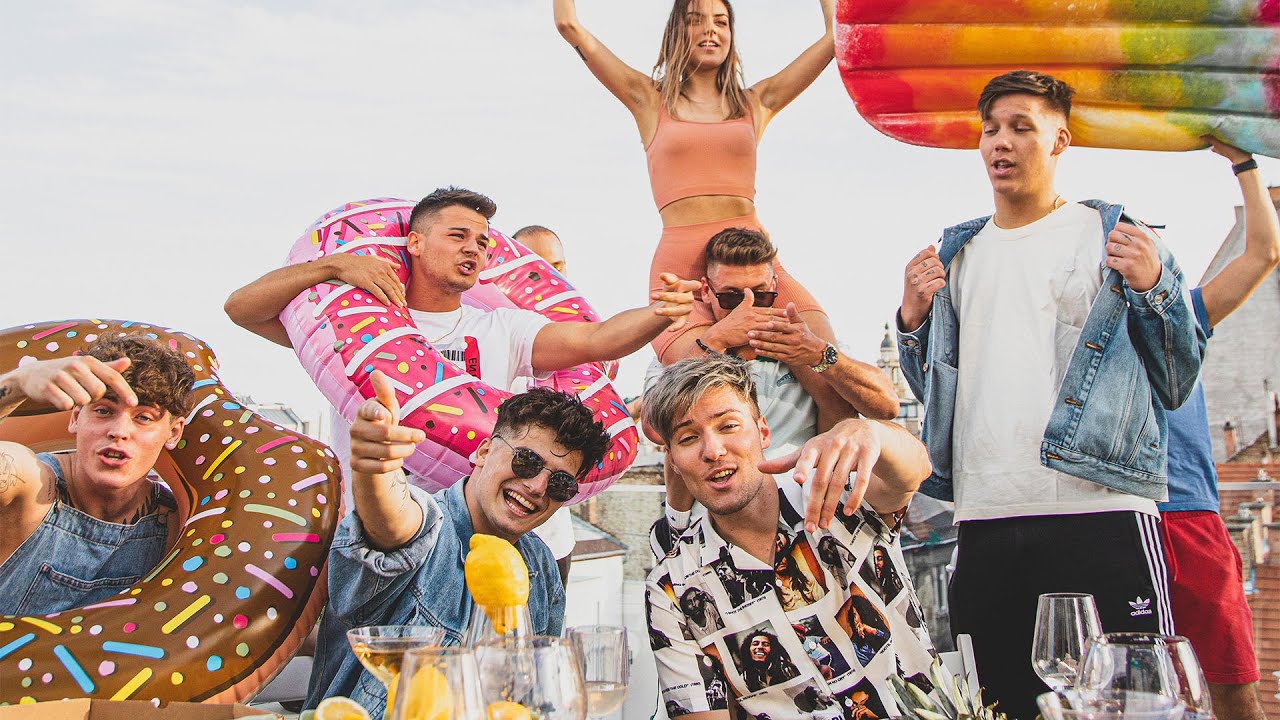 VALMAR x Manuel - Éget a Nap 🎶 | Official Music Video