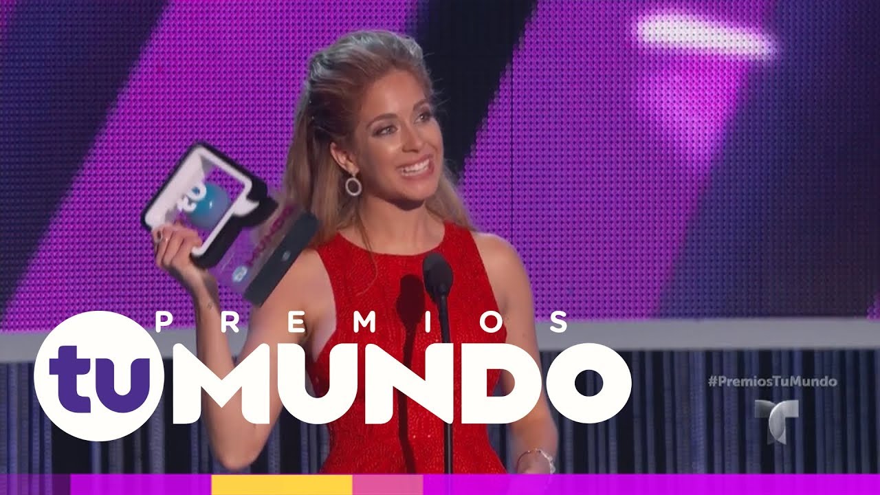 Carmen Aub, Actriz Favorita en Premios Tu Mundo 2017 🎬