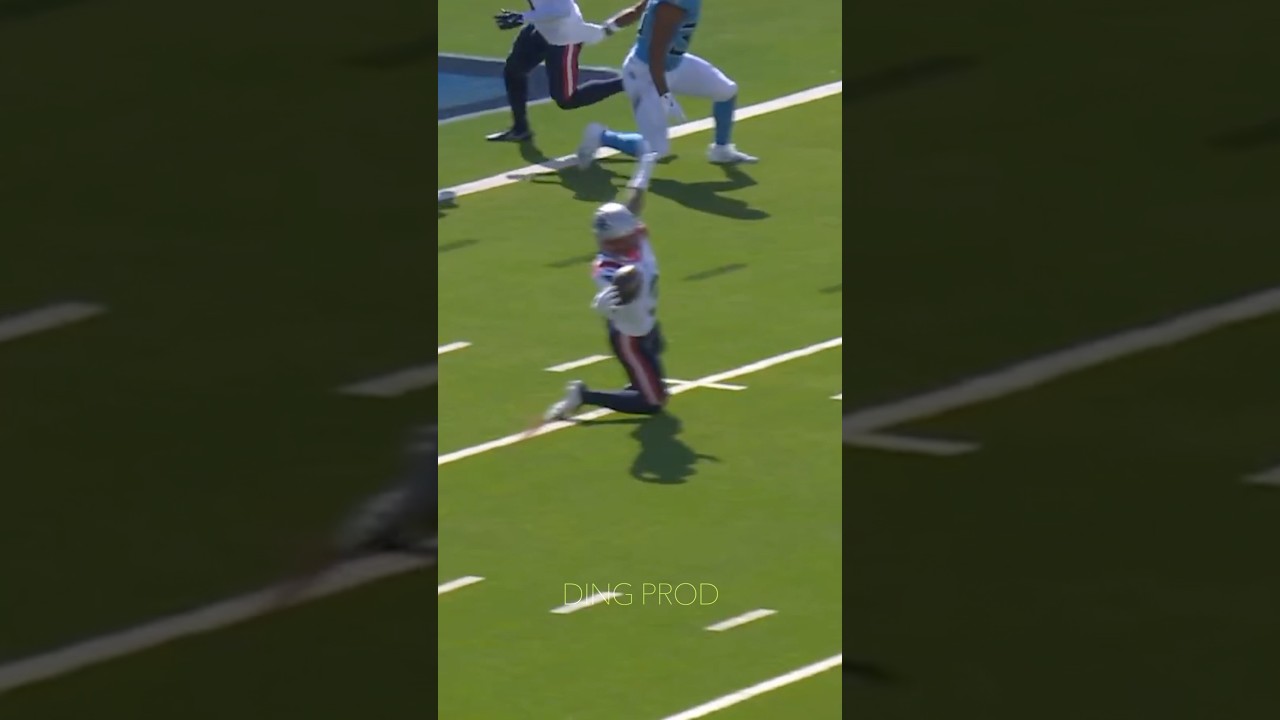 Demario Douglas Makes Jaw-Dropping One-Handed Catch! 🔥