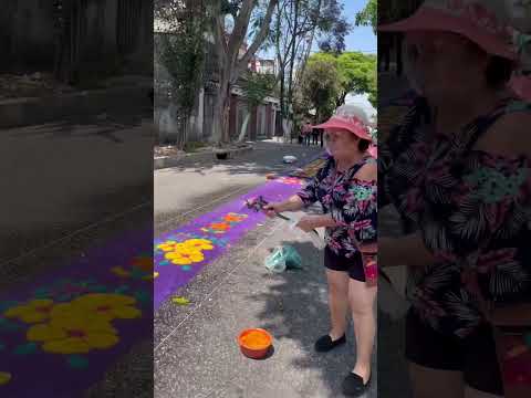 Preciosa tradición de Guatemala, alfombras de aserrín