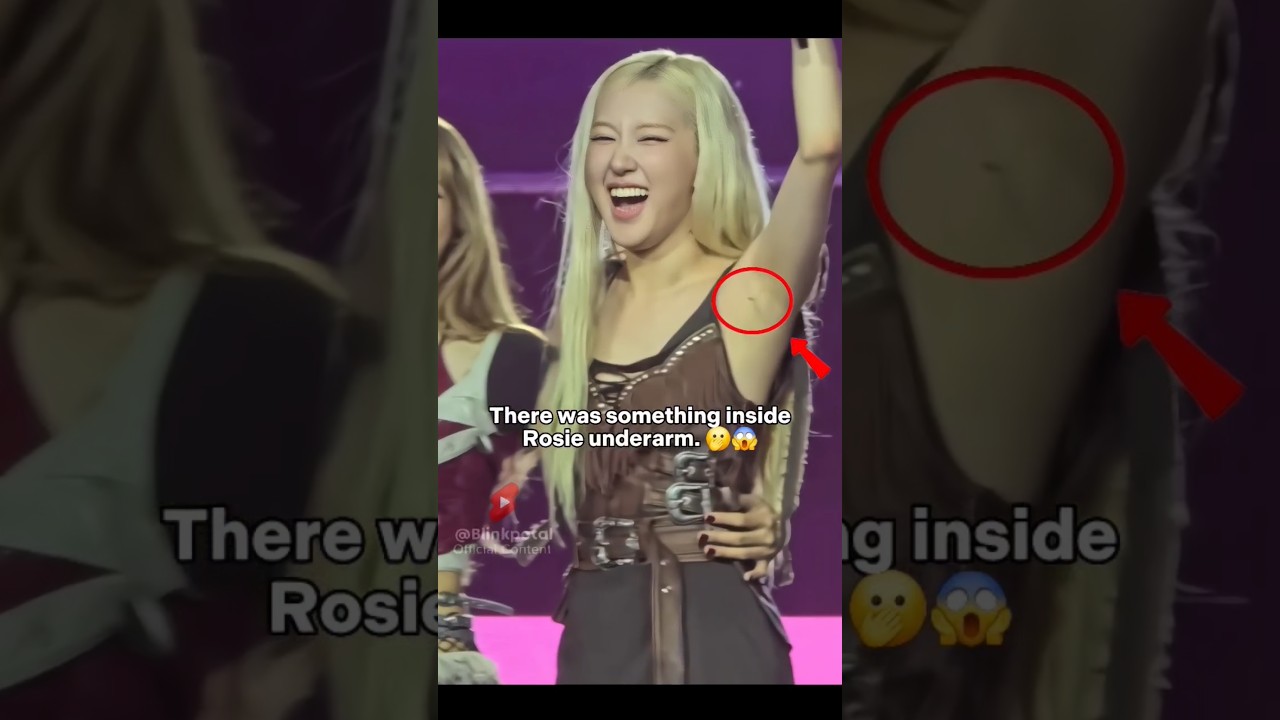 Lisa Removes Something from Rosé's Armpit 😱