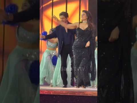Sharukh Khan and Kajol Devgan #dance   #performance #90s #song #srk #kajol  #shorts #ytshorts