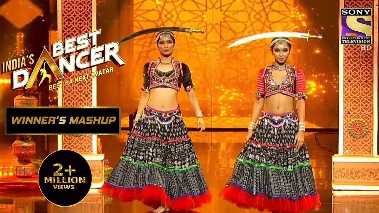 Saumya & Vartika's Folk Dance on 'Resham Ka Roomal' 🎶