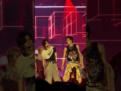 WORK #PondPhuwinFanconD1 #pondphuwin #ppnaravit #phuwintang #pondnaravit #phuwin #gmmtv