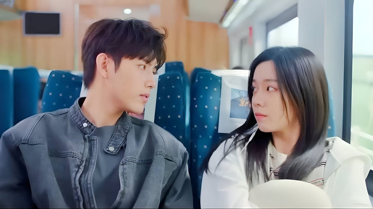 فتاة مشاكسة تقع في حب أجمل شاب في المدرسة 💖