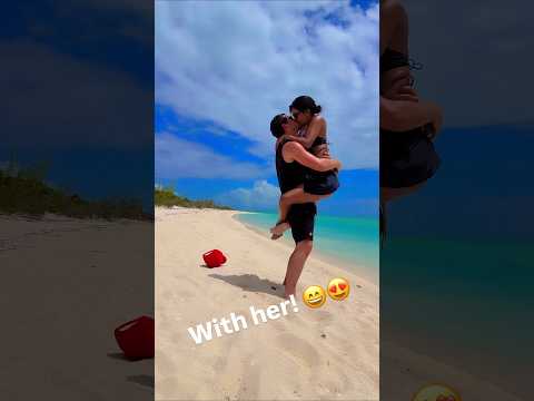 SO LOVELY COUPLE 💕 #priyankachopra and #nickjonas share a #romantic video #couplegoals #shorts