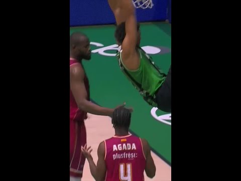 🚀 Contundente PUTBACK de YANNICK KRAAG | Liga Endesa 2025-26