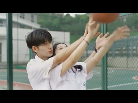Adorable High School Love Story ❤️ - Heartwarming Couple Moments