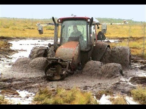 Top Amazing Tractors Stuck in Mud 🚜