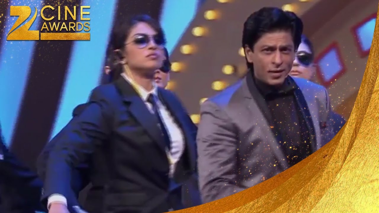 Zee Cine Awards 2012: Priyanka & Shah Rukh's Funny Moment π¬