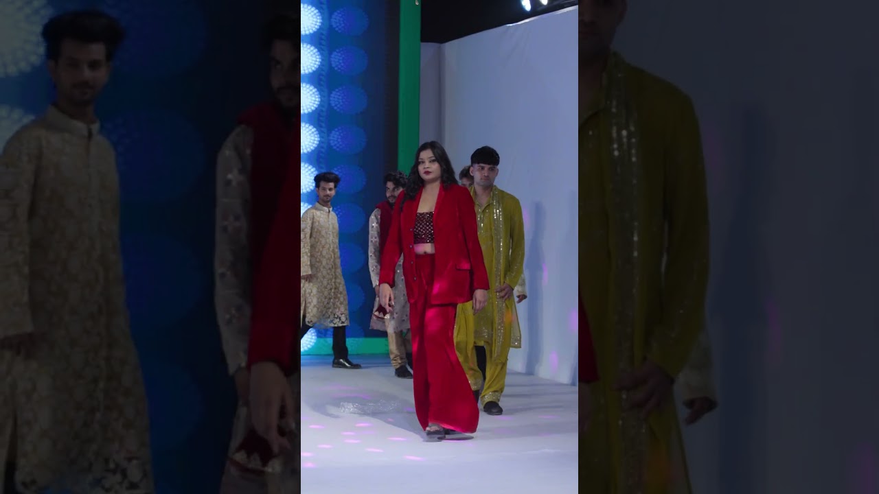 Indian Designer Fashion Night: Bollywood Vibes