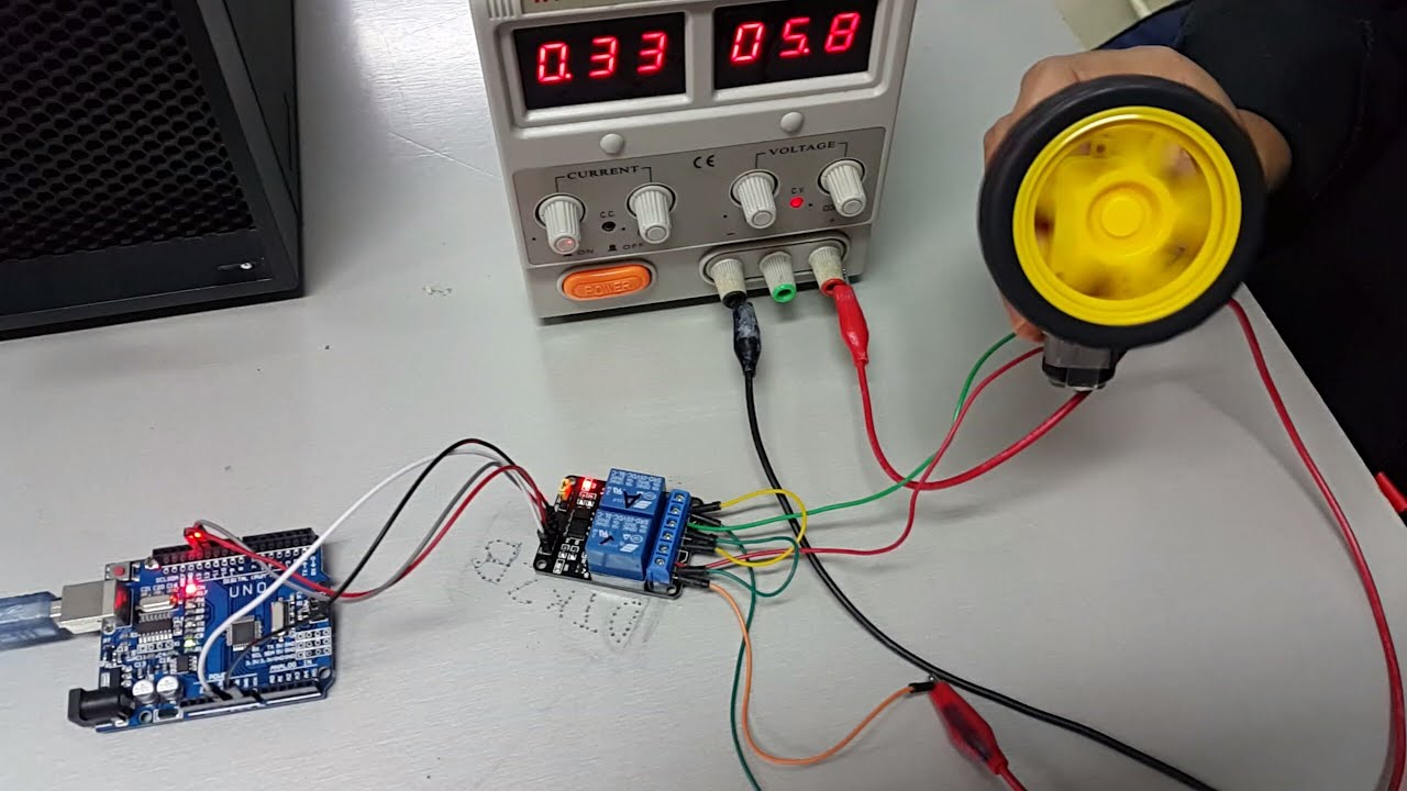 DC Motor Forward/Reverse Control with Relay π