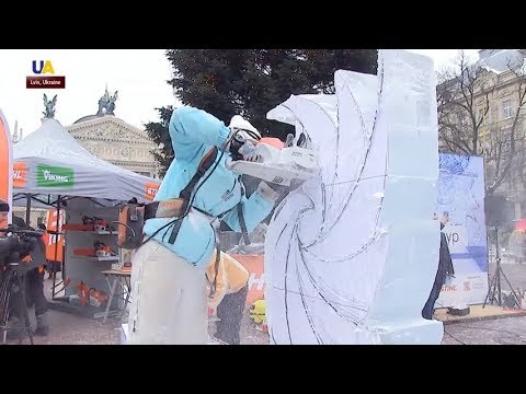 Ice Carving Competition Was Held in Lviv